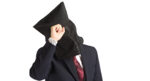 困った と うなだれている